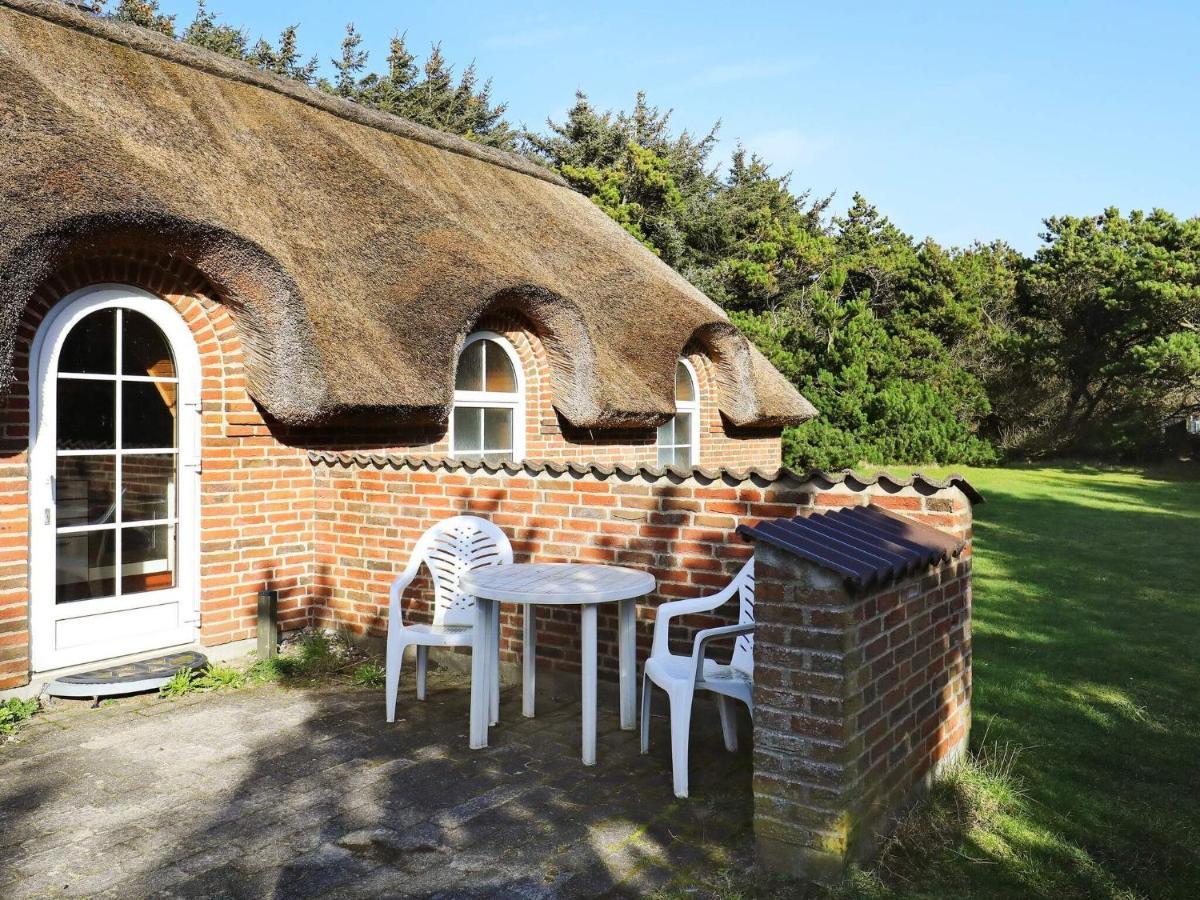 Three-Bedroom Holiday Home In Lokken 1 Extérieur photo