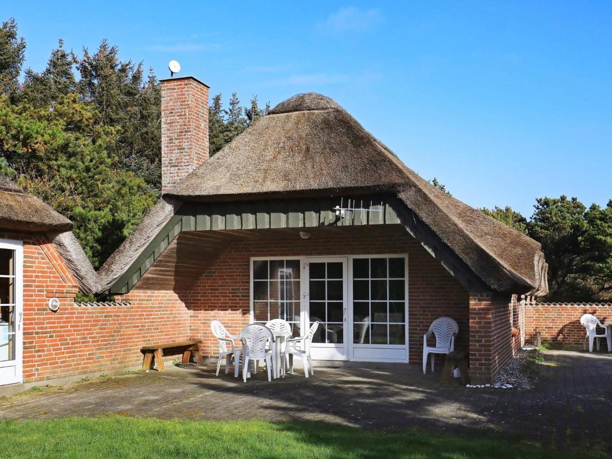 Three-Bedroom Holiday Home In Lokken 1 Extérieur photo